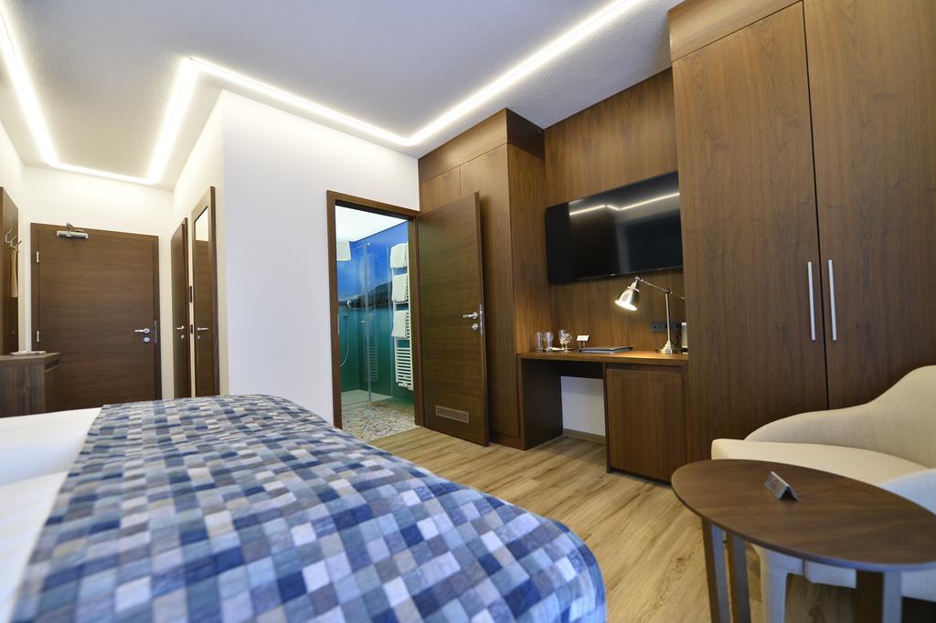 Boutiquehotel Woerthersee - Serviced Apartments Velden am Woerthersee Luaran gambar